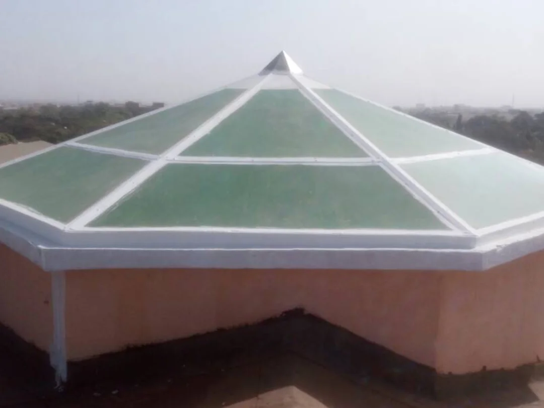 After ThermBlock treatment: Embassy of Japan glass roof: the worn tarpaulin replaced by a ThermBlock treatment